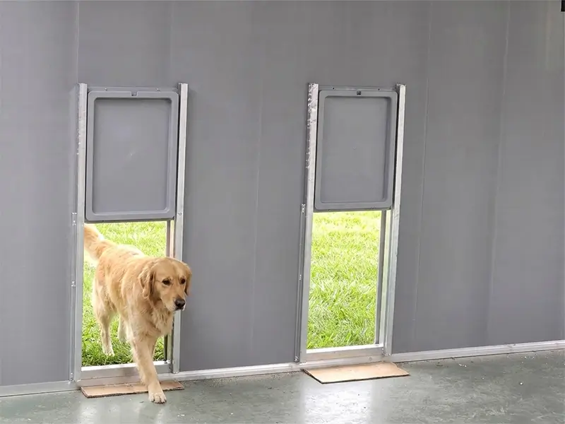 Hondenkennel bouwplast panelen